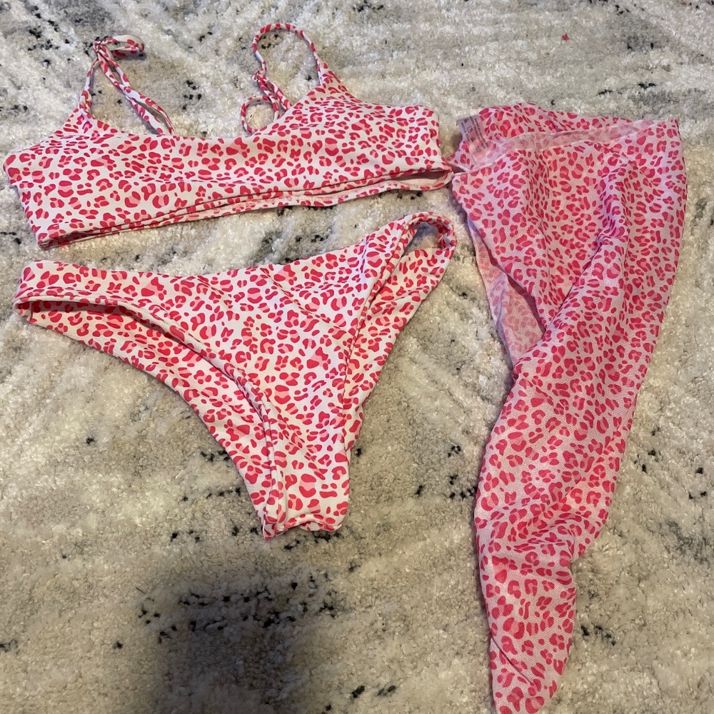 pink cheetah print bikini